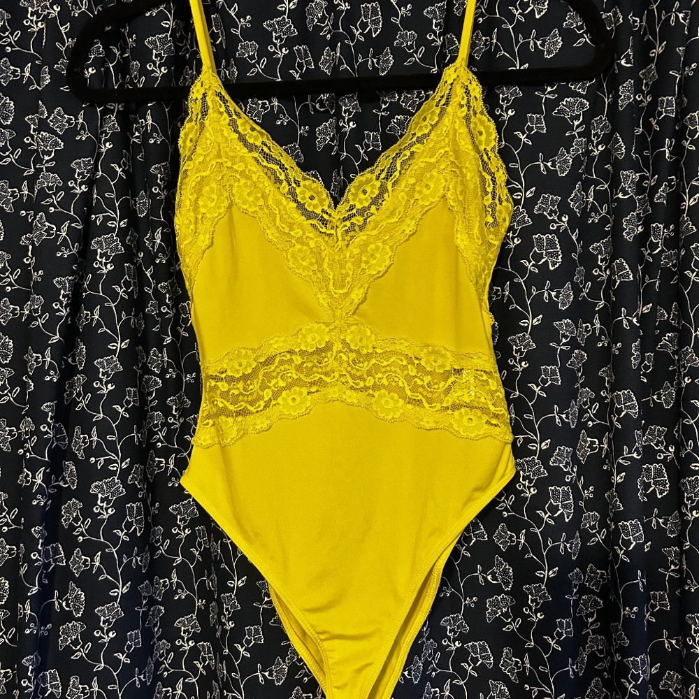 Zara Neon Yellow Lace Bodysuit Tank - Picture 1 of 2
